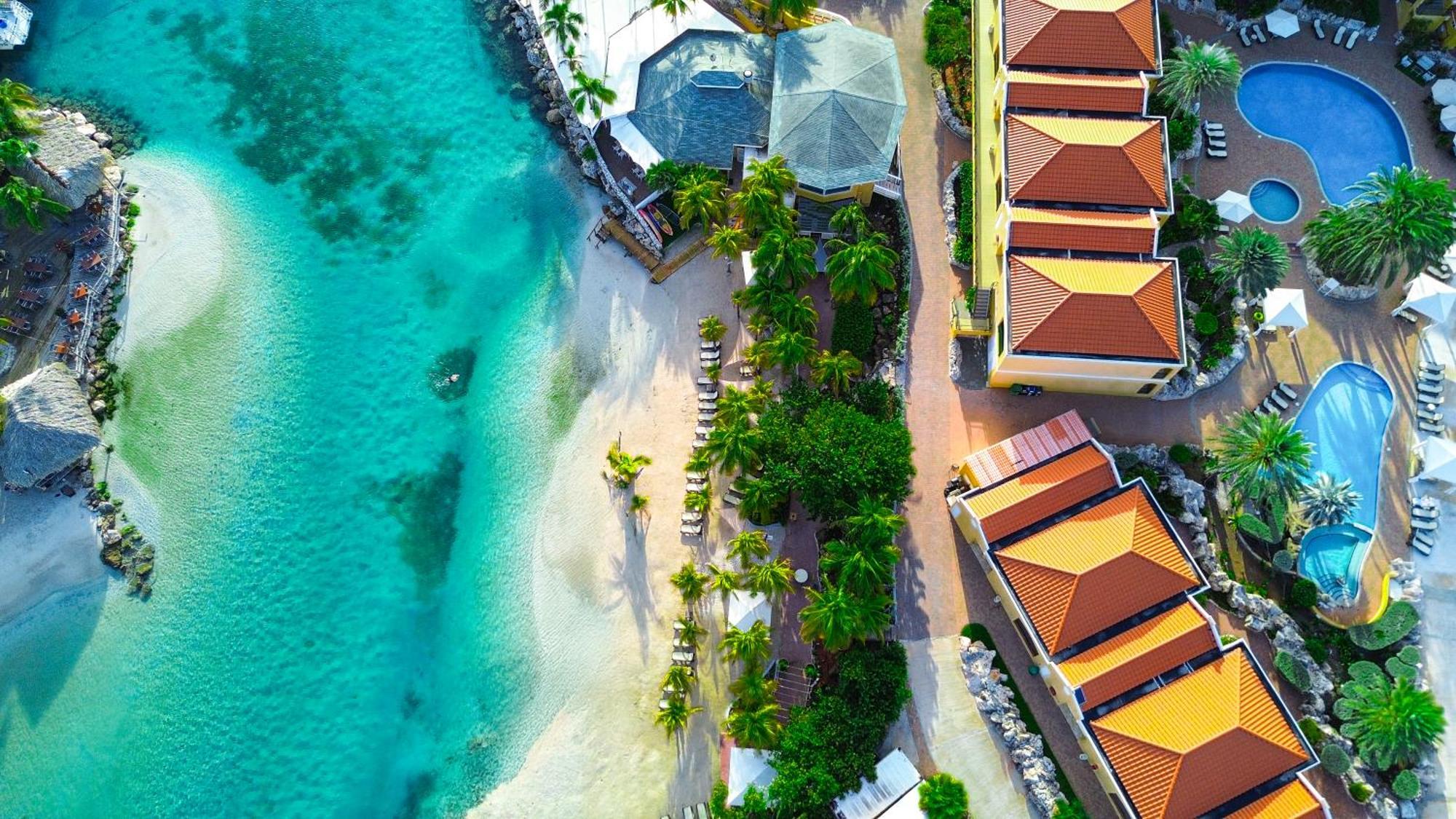 The Royal Sea Aquarium Resort Виллемстад Экстерьер фото